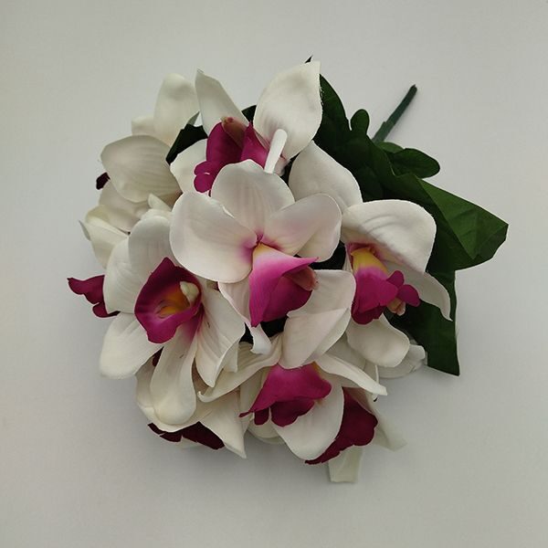 anyag-orchidea-csokor-tortfeher